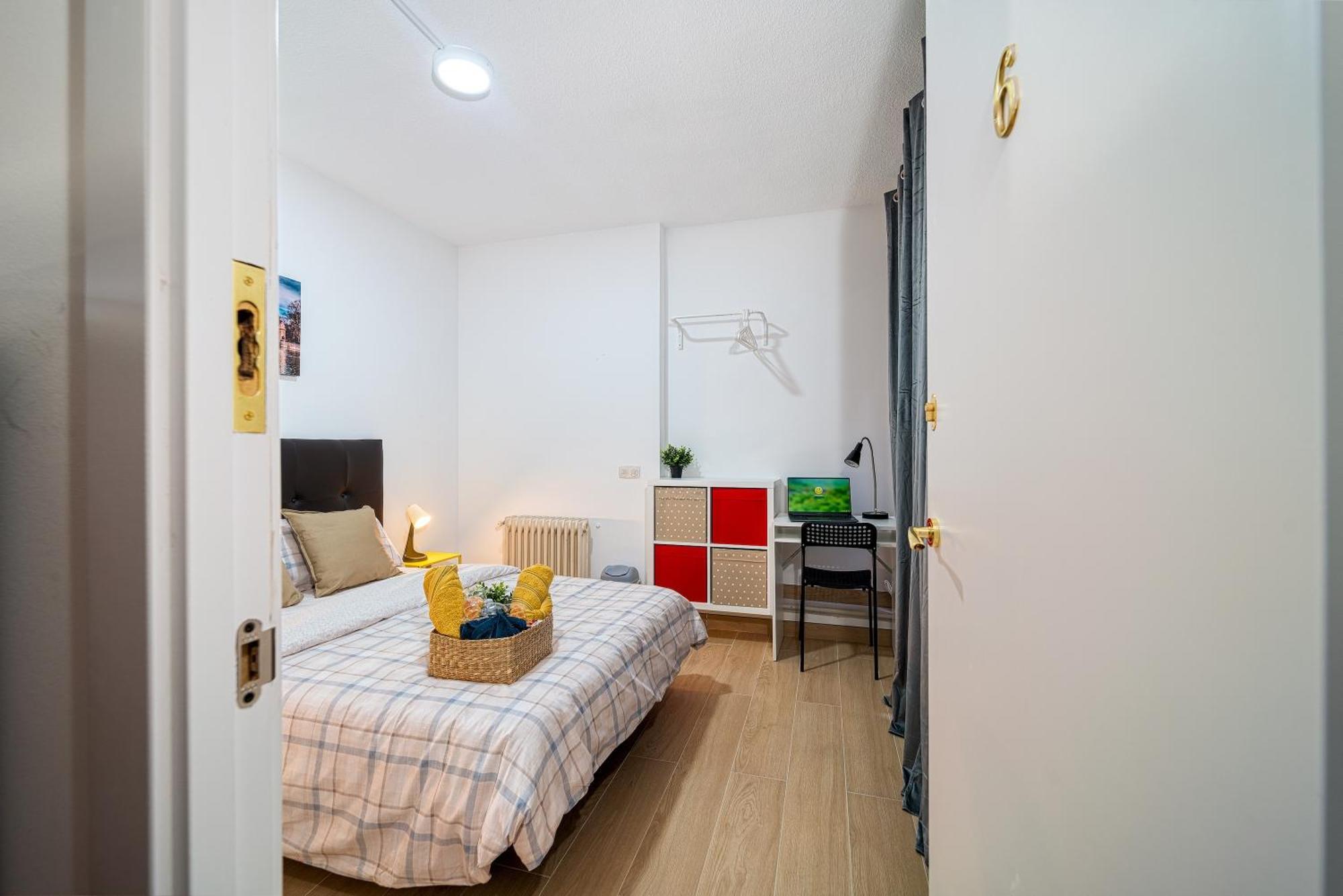 P Casacafe Madrid Calle Carlos Dubois 3 Luaran gambar