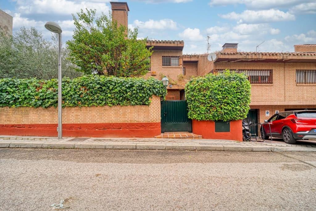 P Casacafe Madrid Calle Carlos Dubois 3 Luaran gambar